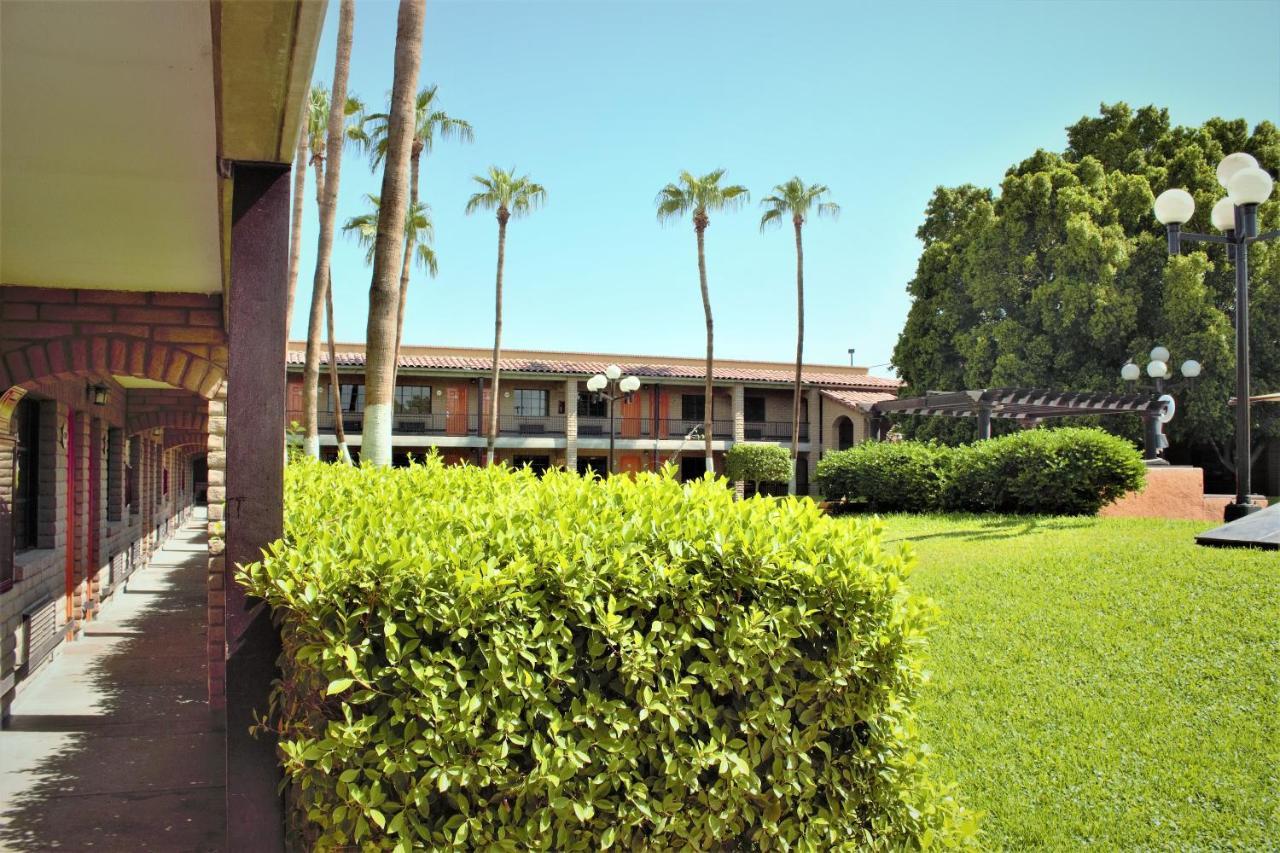 Hotel Colonial مكسيكالي المظهر الخارجي الصورة