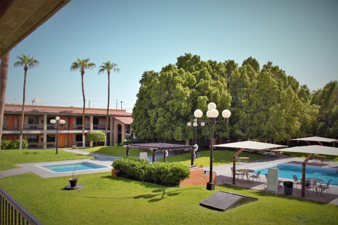 Hotel Colonial مكسيكالي المظهر الخارجي الصورة