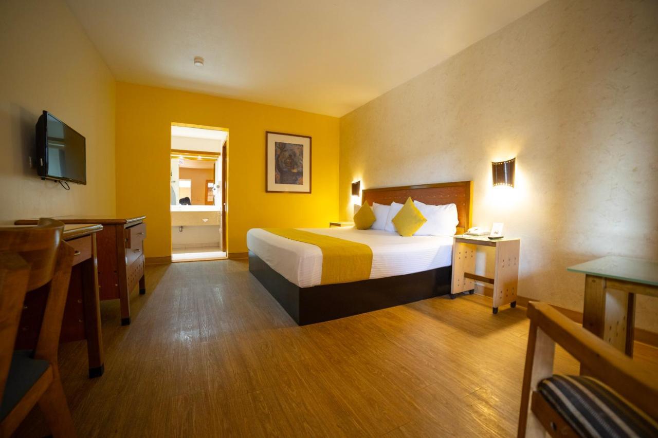 Hotel Colonial مكسيكالي المظهر الخارجي الصورة