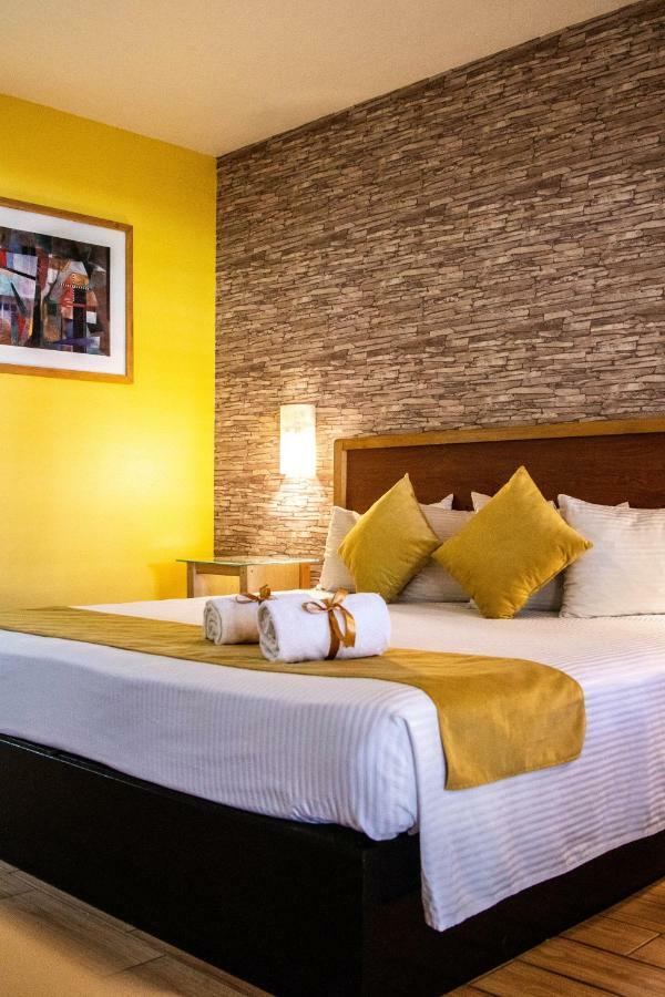 Hotel Colonial مكسيكالي المظهر الخارجي الصورة