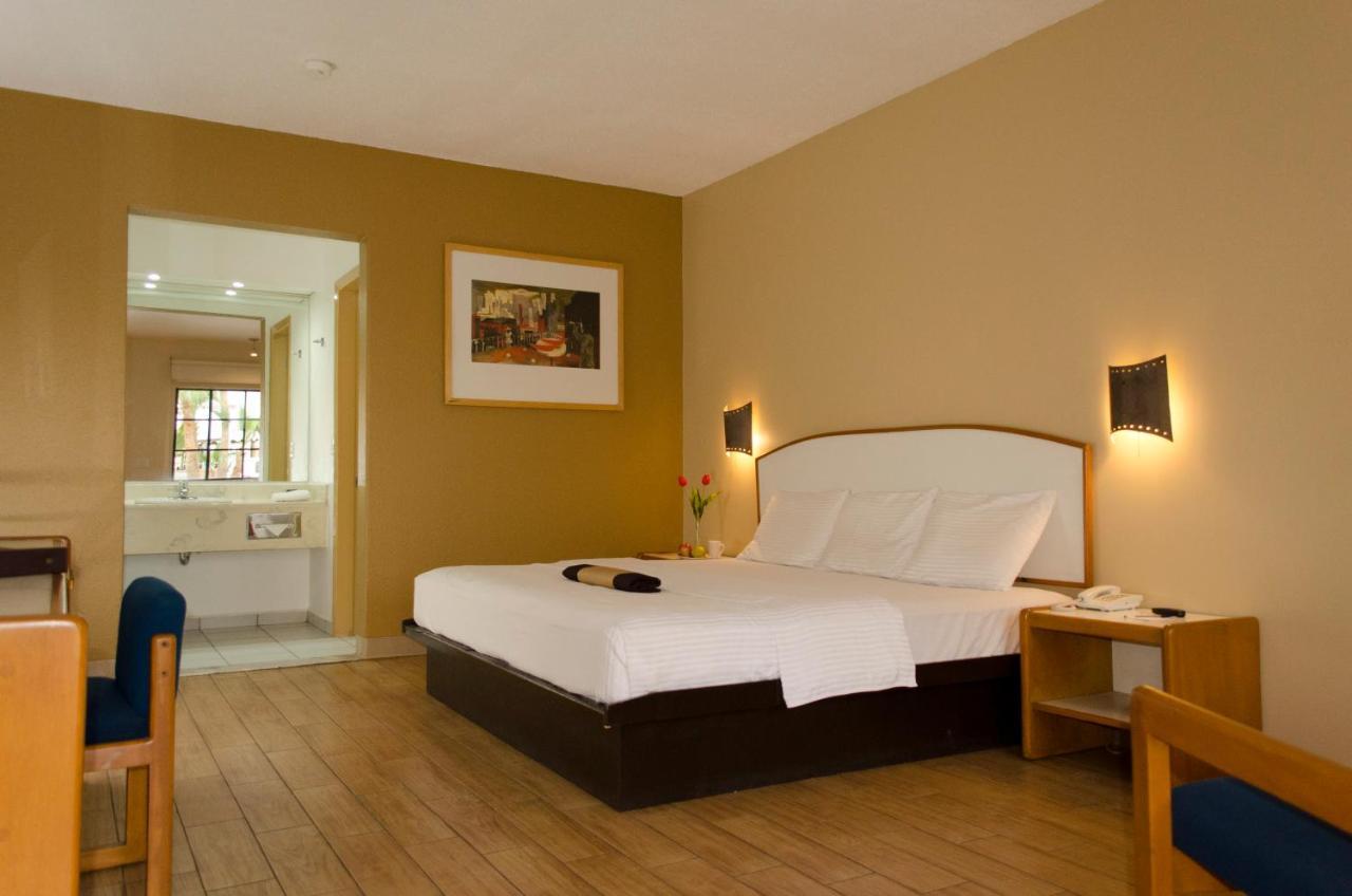 Hotel Colonial مكسيكالي المظهر الخارجي الصورة
